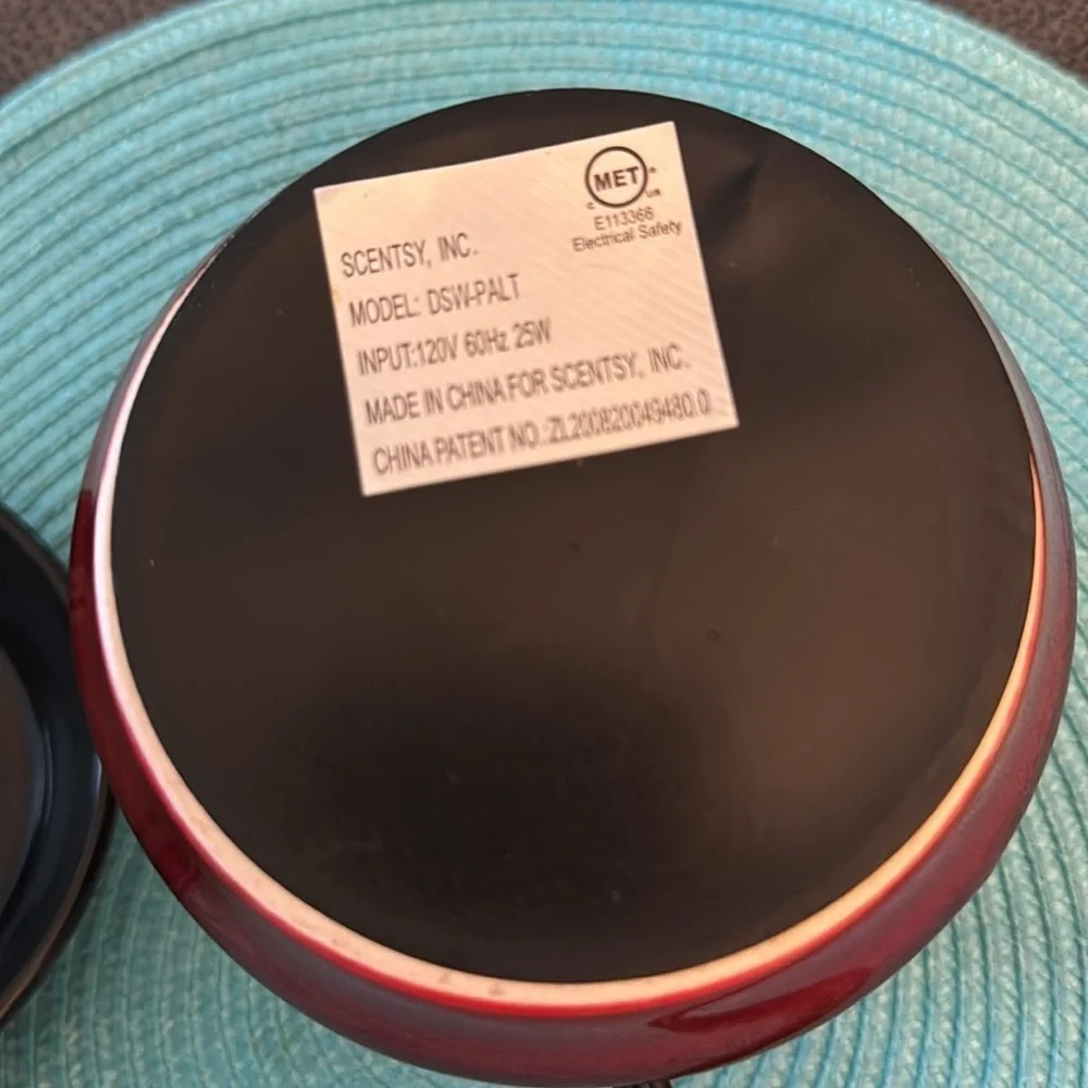 Scentsy “Palette” Wax Warmer